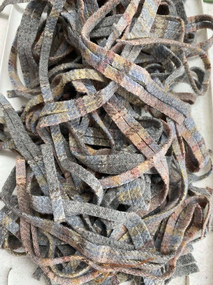 Gray Pink Plaid -Cut Size #8 – 100% Wool Fabric for Rug Hooking