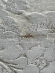 VINTAGE RUBELLI, Damascus cotton viscose color white 78 x 137 cm €45 (2 stains)
