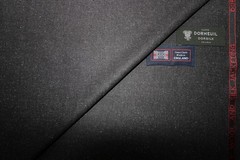 100% EXTRAFINE MERINO WOOL SUITING FABRIC MADE IN HUDDERSFIELD ENGLAND = 2.8 m