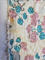 40s 50s Floral Motifs Cotton Fabric 36.5″w X 1.1yds Feedsack Style STAINED