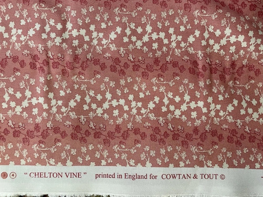 Cowtan & Tout Chelton Vine Fabric Pink Cream Floral Ombre Stripe 102L x 55 2.8Y