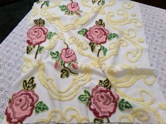 Shabby Pink Rose Vtg Chenille Bedspread Fabric Dramatic Scrollwork 25″ x 23″