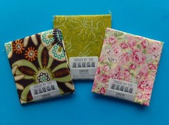 Design By Piece Fat Quarters 100% Cotton 18″ x 21″ Pink Floral Groovy Paisley