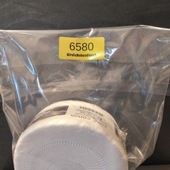 KONA RU-190-40 Robert Kaufmann White ROLL UPS (40) 2.5″ Cotton Strips NWT