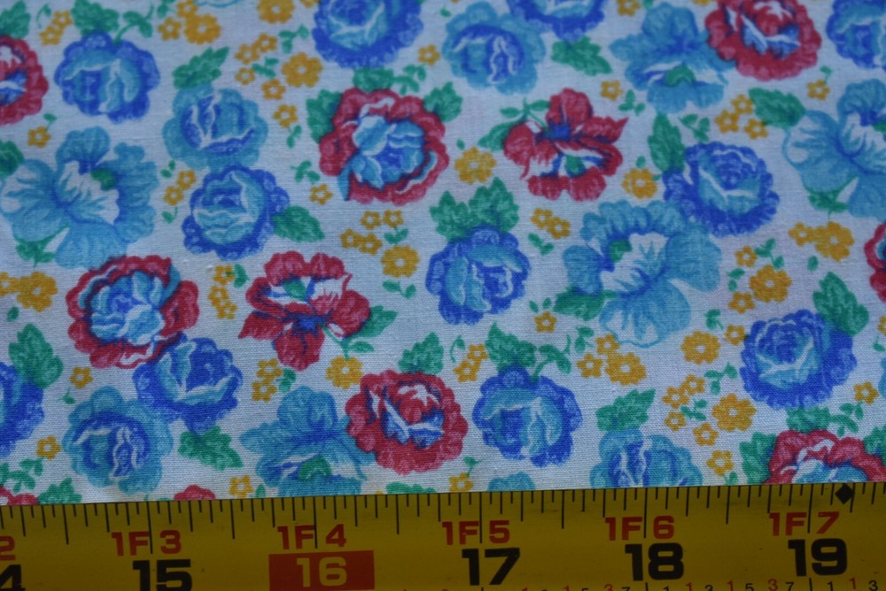 By 1/2 Yd, Vintage, Red Blue Green & Yellow Calico on White Quilt Cotton, B1248