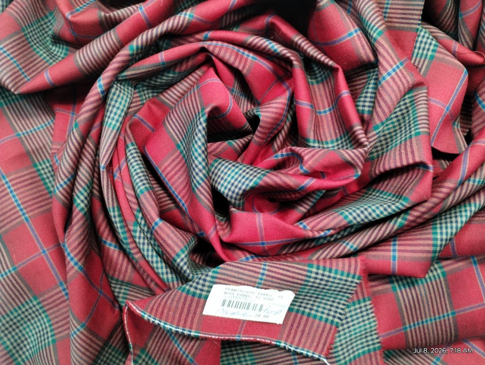 Vintage Pendleton 100% Wool Plaid Fabric Remnant – 60″ Wide x 1 3/8 Yards