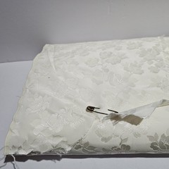 Vintage- Singer Fashion Fabrics- Off White Rose Brocade On Bolt Uncut -6 Yards