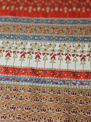 Vintage Border Print Fabric Flowers Beige Red Blue 1 Yds 21″ L x 41″ W Cotton