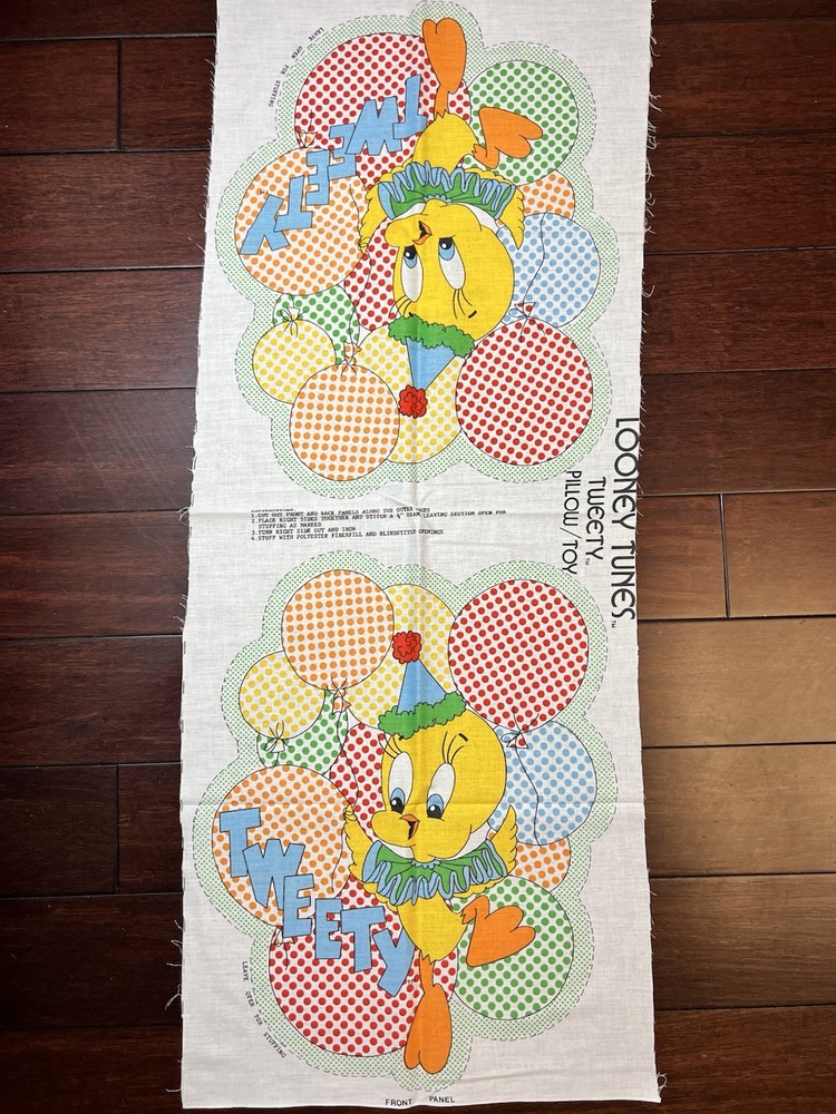 Looney Toons TWEETY BIRD Warner Brother fabric pillow 19” cut out VINGAGE 1981