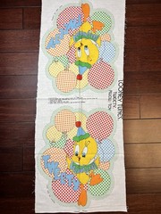 Looney Toons TWEETY BIRD Warner Brother fabric pillow 19” cut out VINGAGE 1981