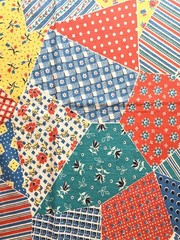 VTG 1970`s Feedsack Repro Patchwork Crazy Cheater Quilt Primary Colors 36″W BTFQ
