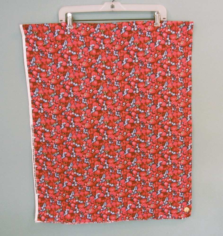 DAISY KINGDOM ALLOVER BERRIES #4601 COTTON FABRIC 1 1/2 YARDS