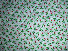 Vtg 2 Sided Quilted Fabric Christmas Floral Motif 43″ x 3 Yds