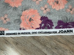JO-ANN’S Fabric Luxe Fleece 38″ x 1.7 YDS Large Floral Purple Pink Grey Crafting