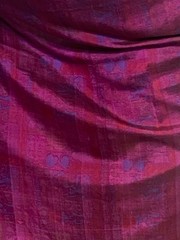 THAI SILK HAND WOVEN IN THAILAND WITH 100 % PURE SILK
