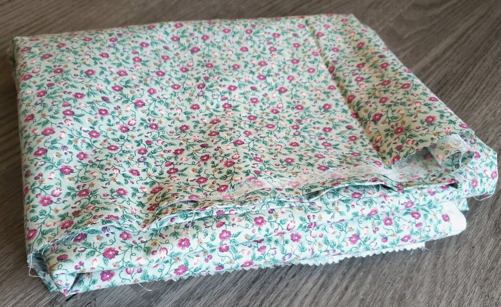 3.7 Yards Vintage Floral Cotton Fabric Pink Red Tiny Flowers Calico Quilting BTY