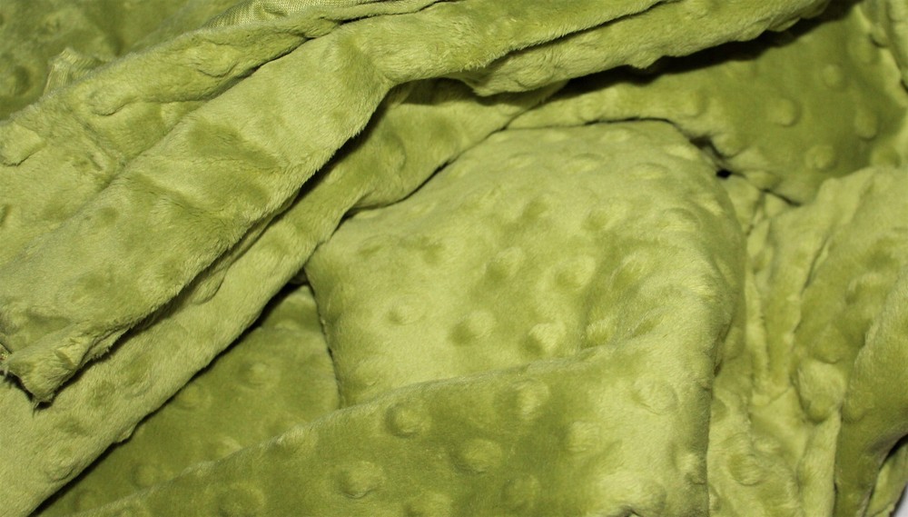APPLE GREEN MINKY CUDDLE DIMPLE DOT PLUSH SEW QUILT CRAFT FABRIC BTY & PRECUTS