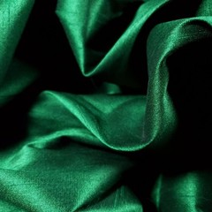 CHRISTMAS HUNTER GREEN FAUX SILK POLY DUPIONI FABRIC 58″ BY THE YARD PINE GREEN
