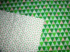 Vtg 2 Sided Quilted Fabric Christmas Floral Motif 43″ x 3 Yds