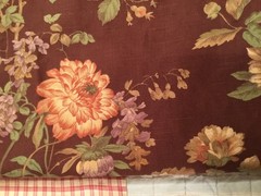 P.KAUFMANN FABRIC DECORATOR WEIGHT FLORAL 180”x 54”