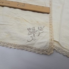 Vintage Linen Scrap Lot For Quilting & Crafting Florals Emroidery Lace Lot X 14
