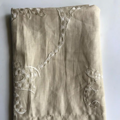 Lee Jofa Philomena Bisque 24″ Fabric Remnant