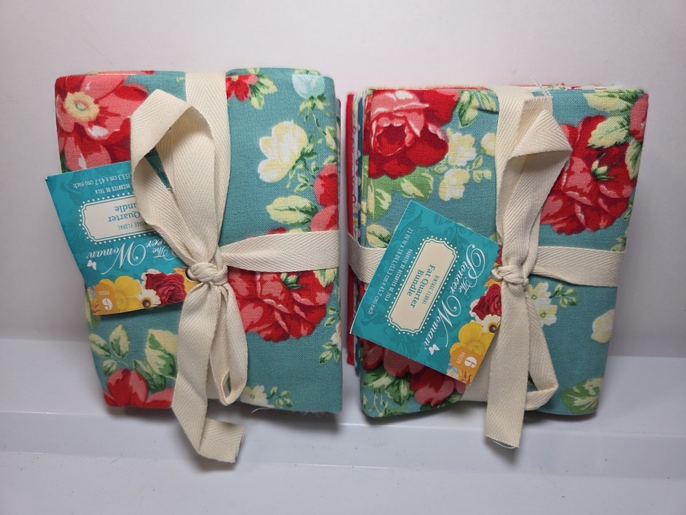 2 THE PIONEER WOMAN FAT QUARTER BUNDLE – Vintage Floral
