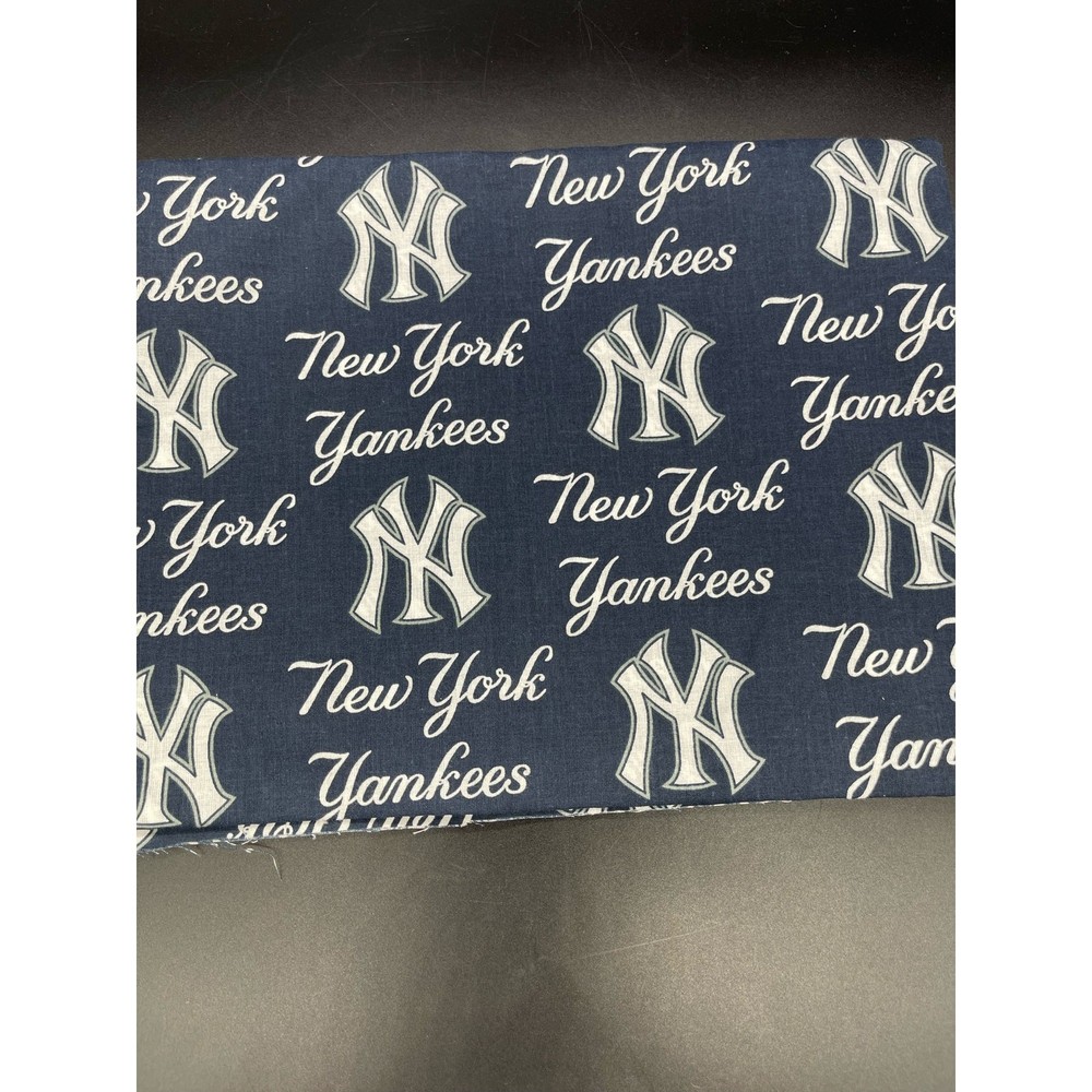 MLB NY New York Yankees Baseball Fabric Licensed 2015 Fabric 58″ W x 38″ L