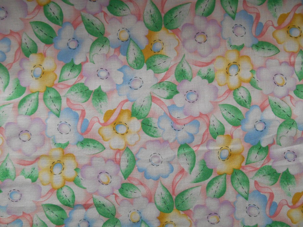 VINTAGE FABRIC 100% COTTON FLORAL – CRAFT – SATEEN CLEARANCE BARGAIN SALE