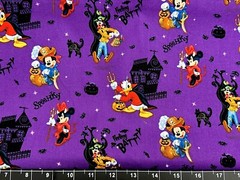 Fat Quarter18”x21″ Mickey Minnie Mouse Spooky Halloween Disney FABRIC COTTON
