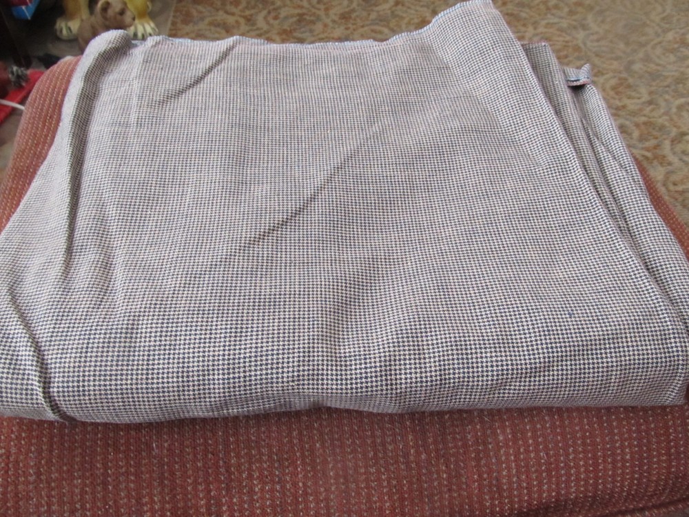 Homespun Fabric Woven Cotton Navy/Beige Small Houndstooth Check Smoke Free Home