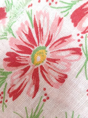 2 Pcs VTG Red White Floral Lightweight Hemp Linen Cotton Sewing Craft Fabric