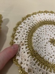 2- 6” Doilies Round White And Gold