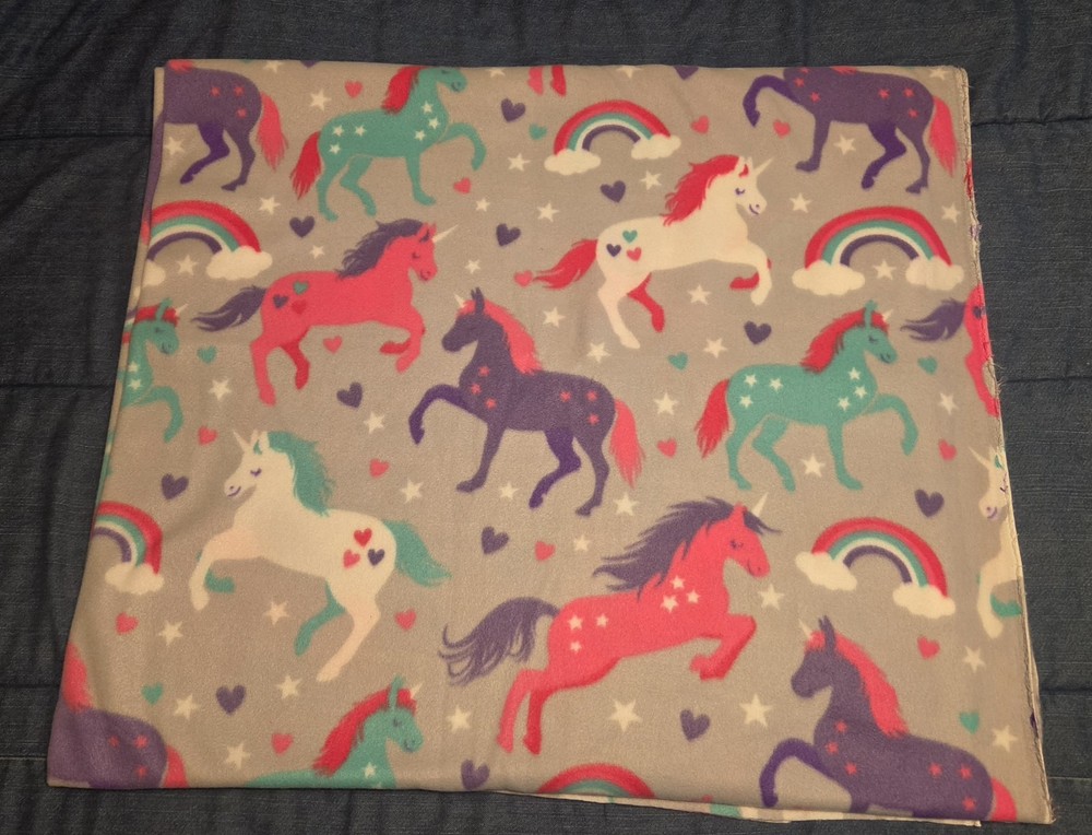 Approximately 2 1/2 Yards Of Adorable Unicorns Blizzard Fleece Fabric-New!
