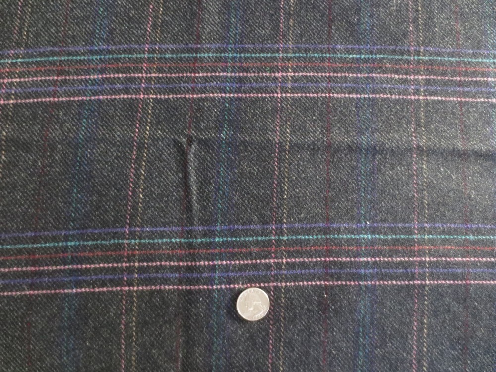 4762. WOVEN WINDOWPANE CHECK/PLAID Wool or Wool Blend FABRIC – 60″ x 2-1/4 yds.