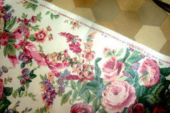 1 of 20 yds Waverly Chintz Fabric Seven Gables Rememberance Roses Upholstery 54″