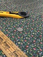 VINTAGE FAYE LIVERMAN BURGOS FOR MARCUS BROTHERS FLORAL COTTON FABRIC SOLD BTHY