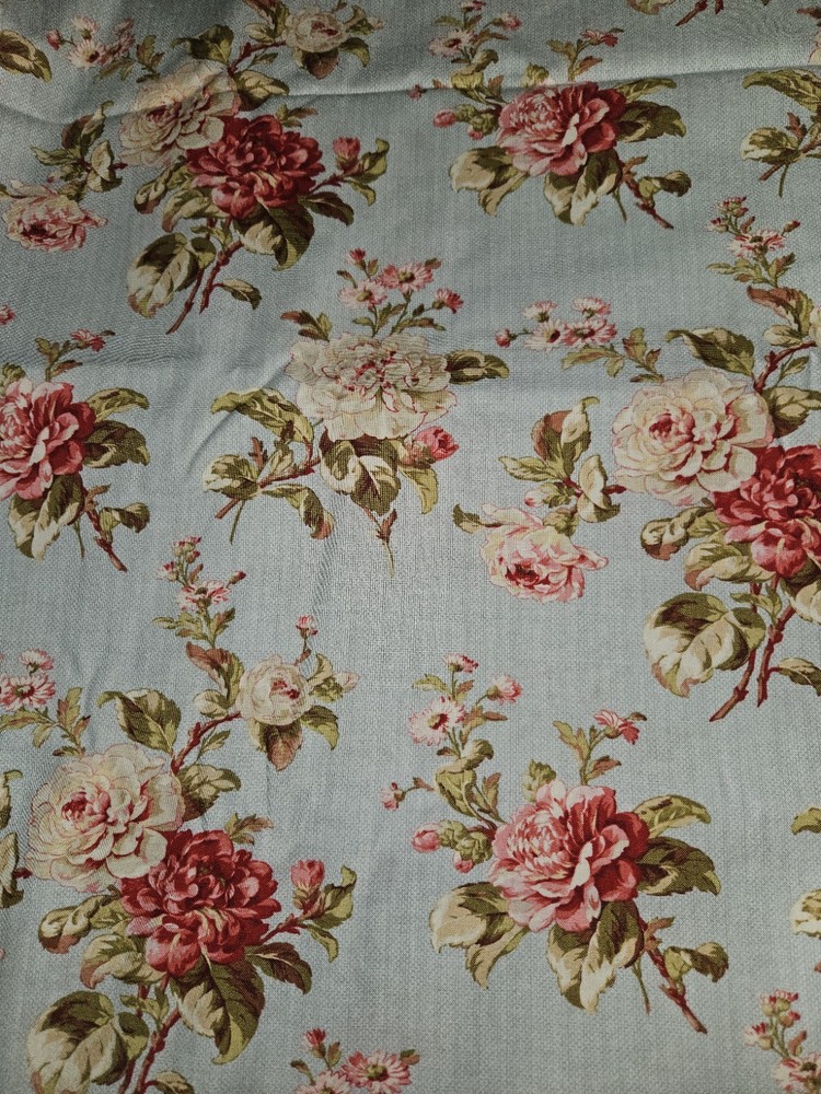 Red Rooster Fabrics Studio “Mrs Miniver”Roses On Blue Cotton Fabric 5 Yrds X 45”