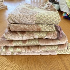 Vintage Upholstery Fabric Scrap Lot 4.5 lbs Tapestry Brocade Floral Swatches