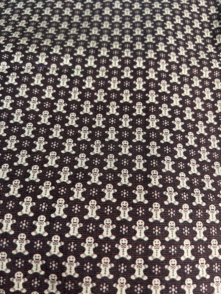 JoAnn Brown Gingerbread Fabric Christmas Polycotton1 Y Holiday Beige F70