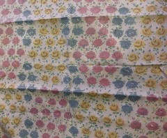 VTG Yellow Pink & Blue Florals White Granniecore Cottagecore BTFQ 36″wide