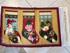 Peppermint & Hollyberries Fabric for Panel Cheater quilt, Nancy Halvorsen