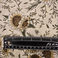 New, Unwashed Timeless Treasures Fabrics Of SoHo Sunflower And Bee Pattern