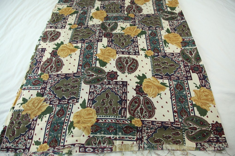 2Y x 60″ Vintage 80s 90s Rayon Paisley Floral Rose Fabric Maximalist Ornate Bold
