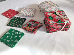 Mxd. Lot of 506 VTG Christmas Print Fabric Cotton Quilt Squares 3″- 3.5″- 4″