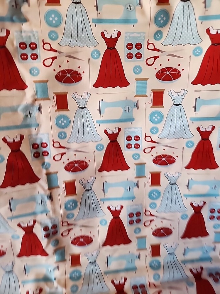 AMT Sew Vintage Cotton Fabric Dresses Sewing Machine Buttons Scissors BTY