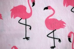 BTY*LARGE DARK PINK FLAMINGOS ON LT PINK ANTI PILL FLEECE FABRIC 1 YD 60X36″