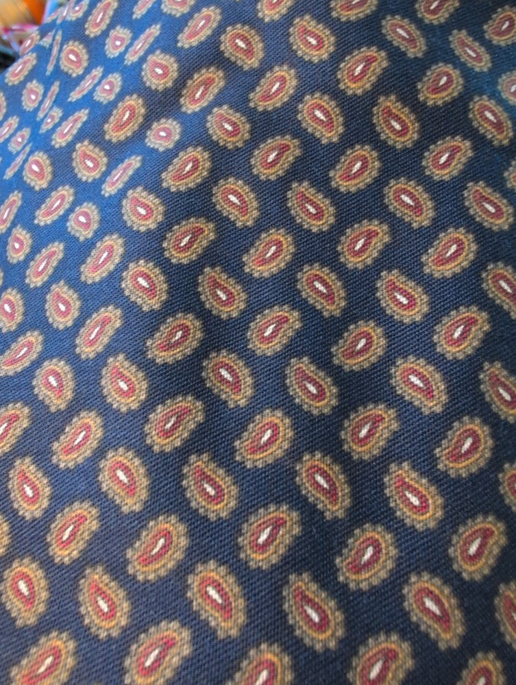 vintage 3 Yd x 45″ cranston fabric Blue paisley Schwartz Lieberman Cotton Blend