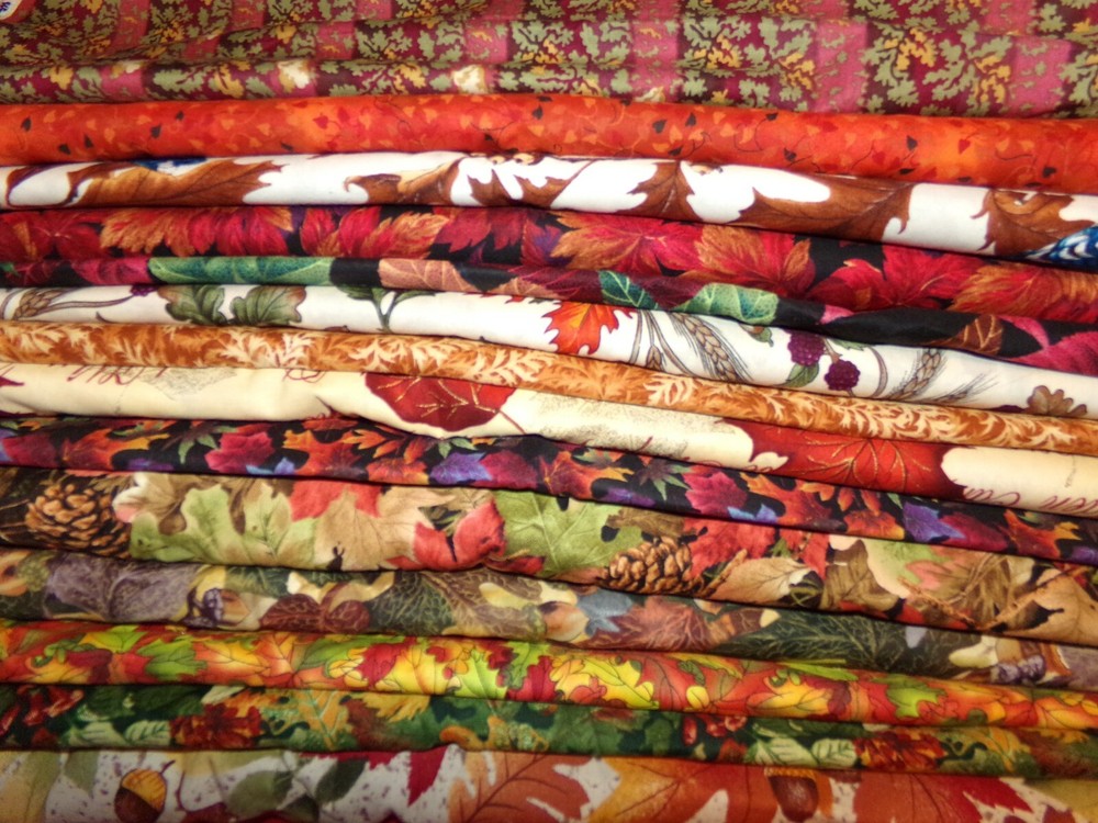 AUTUMN LEAVES fall HARVEST Nuts Pine Cotton FABRIC U-Pick SEE INFO 1/2 yd BTHY