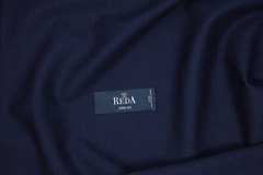5m Reda 1865 s.p.a (Made for Hugo Boss)95% virgin wool 5%stretch suiting fabric